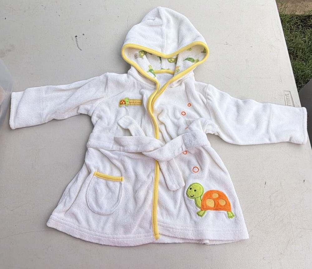 Just One You Carter's Bathrobe Size 0-9M White Turtle Terry Hooded